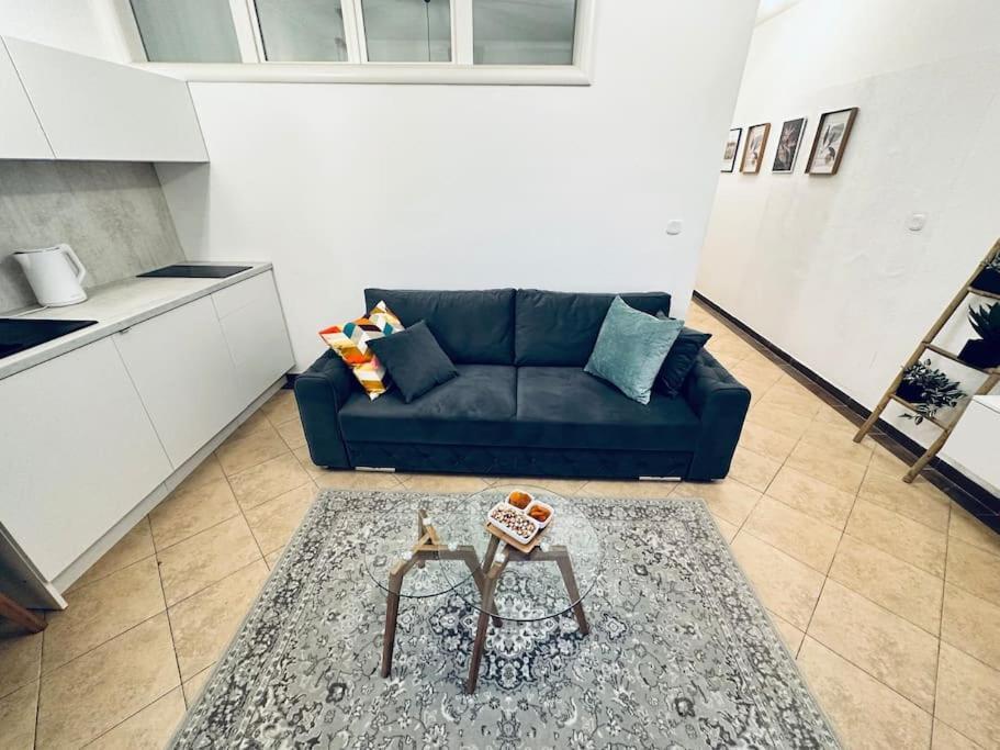 Beautiful Fully Renovated Apartment By The Sea, Large Balcony With Enchanting Views 内乌姆 外观 照片