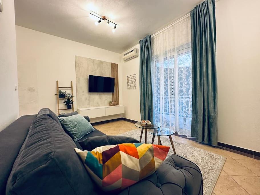 Beautiful Fully Renovated Apartment By The Sea, Large Balcony With Enchanting Views 内乌姆 外观 照片